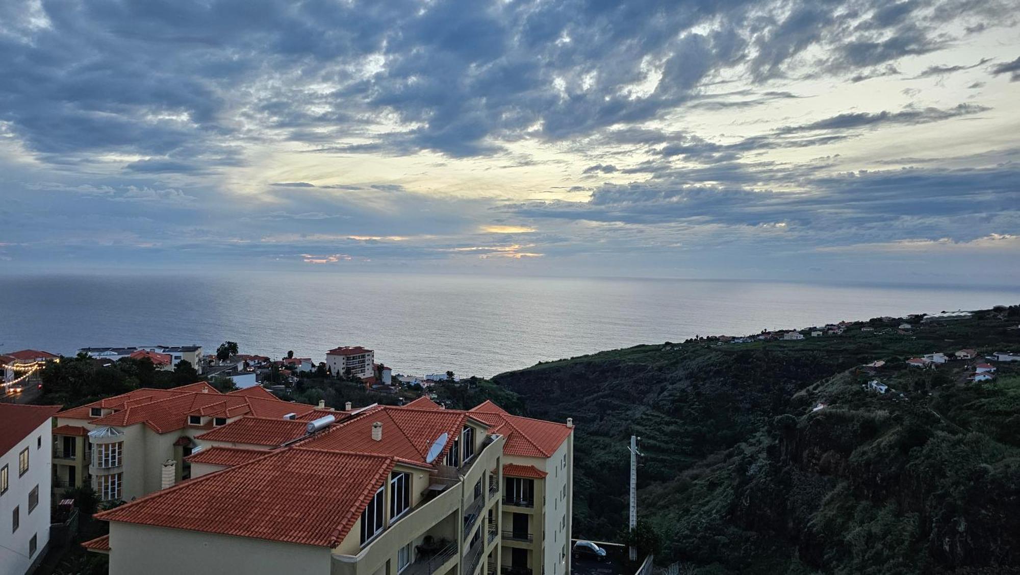 Appartamento Sunset Star With Sea View Calheta  Esterno foto