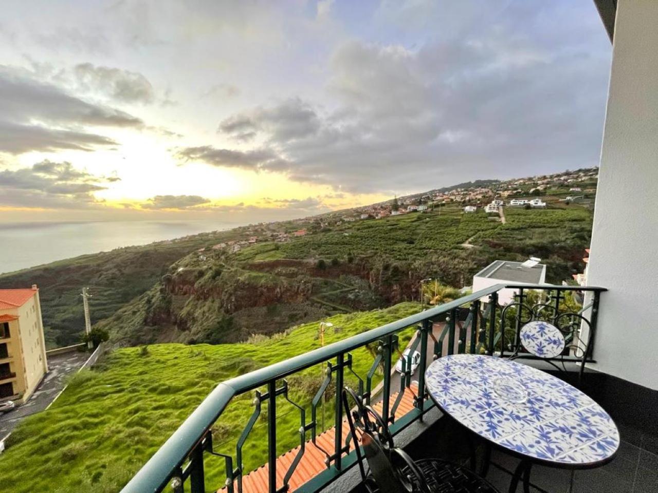 Appartamento Sunset Star With Sea View Calheta  Esterno foto