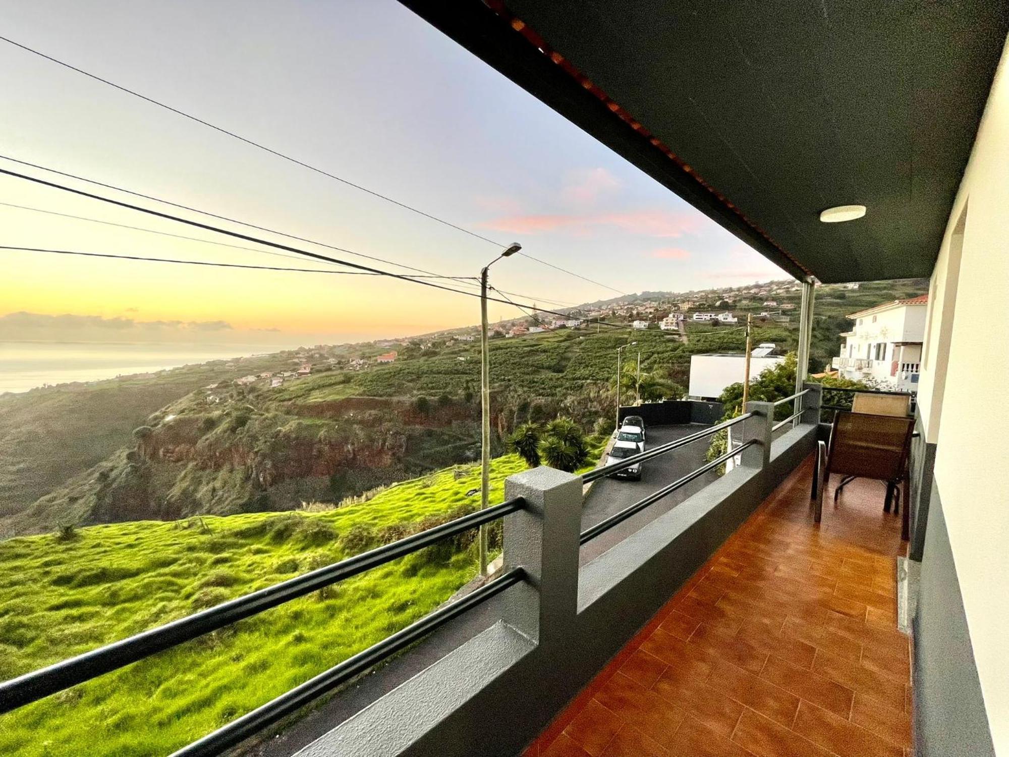 Appartamento Sunset Star With Sea View Calheta  Esterno foto